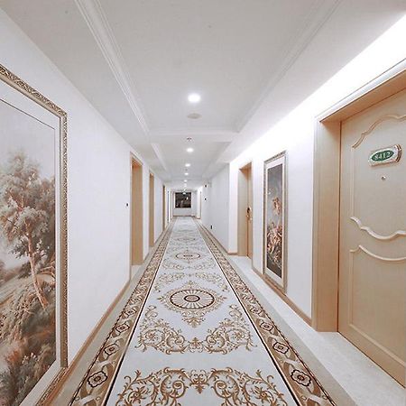 Vienna 3 Best Hotel Baise Zhongshan Road City Central Buitenkant foto
