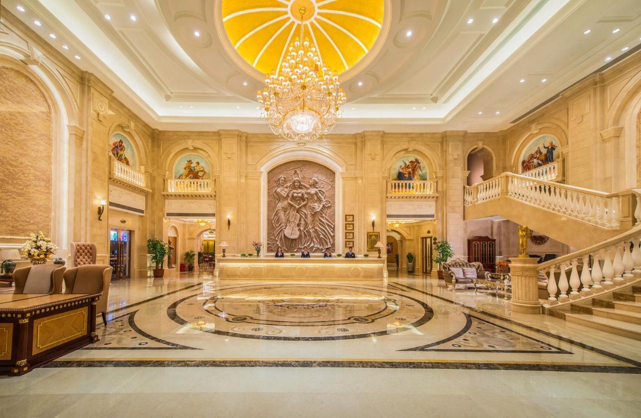 Vienna 3 Best Hotel Baise Zhongshan Road City Central Buitenkant foto