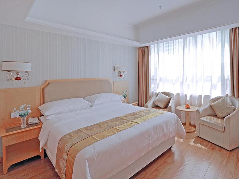 Vienna 3 Best Hotel Baise Zhongshan Road City Central Buitenkant foto