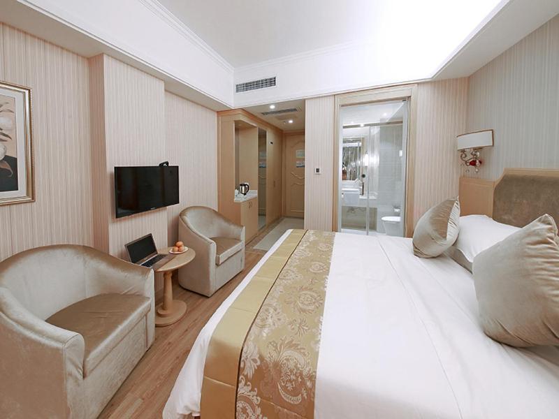 Vienna 3 Best Hotel Baise Zhongshan Road City Central Buitenkant foto